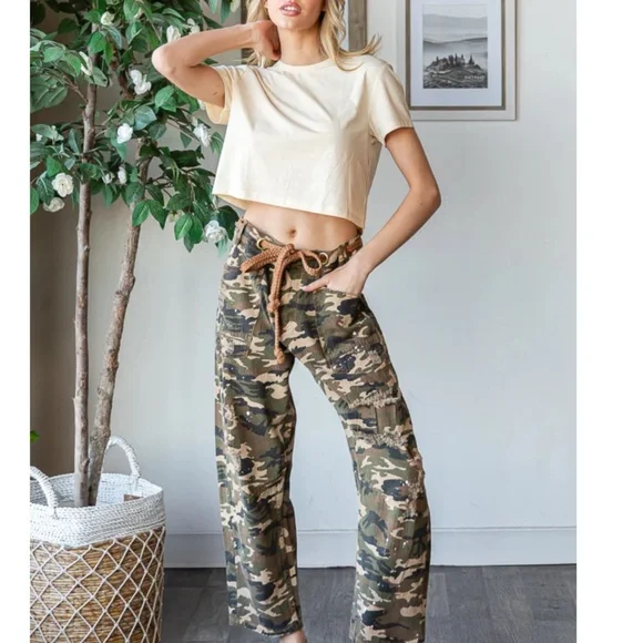 Camouflage Women's Jeans - Picture 3 of 8
